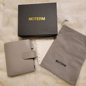 Moterm Luxe A6 Rings